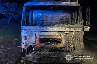 Суд арестовал двух подозреваемых в поджоге грузовика в Кривом Роге
